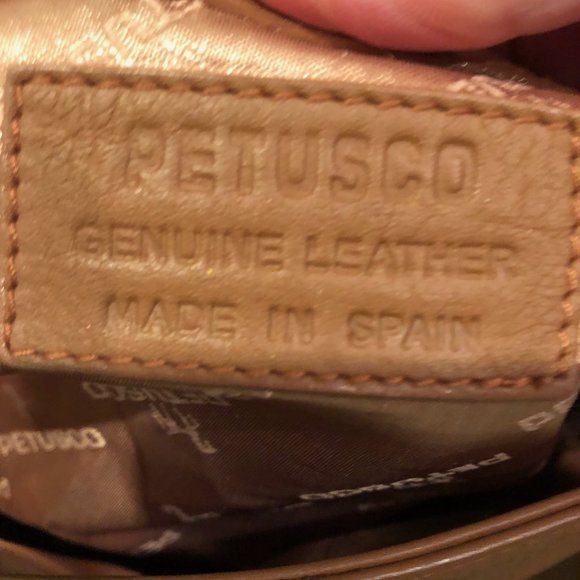 Petusco Leather Shoulder Bag - Picture 6 of 6